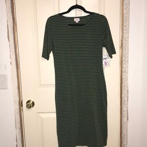 BNWT LuLaRoe Holiday Julia dress